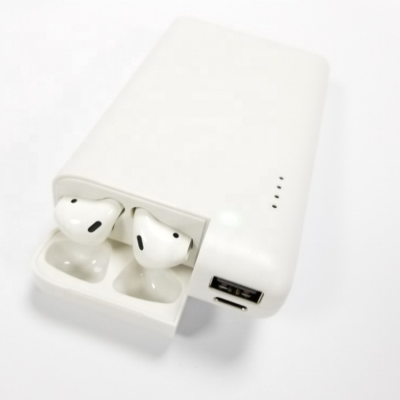 Pairing fast charger 5V 3A type-c interface portable charger 10000 mah power bank for airpods 1st and 2nd and mobile phones